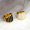 Wholesale French Retro Stainless Steel Ring With Geometric Pattern And Electroplating Treatment For Women