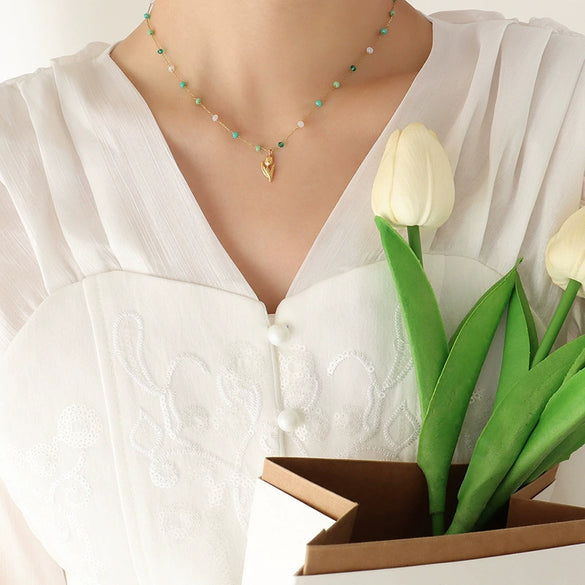 Wholesale Fresh Crystal Beaded Tulip Pendant Necklace In Mori Personality Trend Titanium Steel With Gold Plated Electroplating