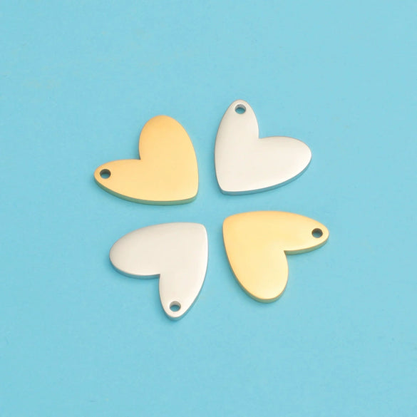 Wholesale Fresh Style Stainless Steel Heart Shaped Love Pendant Jewelry Accessories With Electroplating