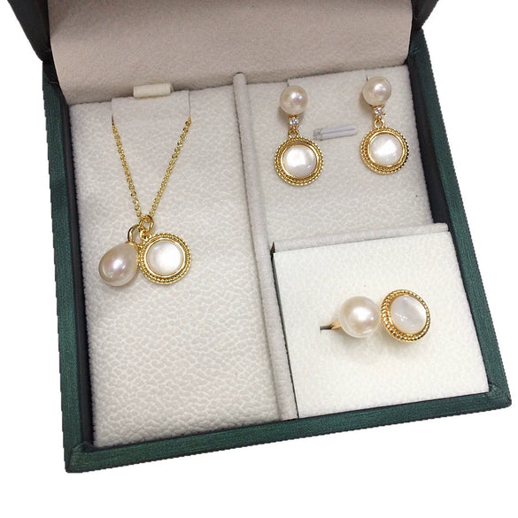 Wholesale Freshwater Pearl And Sea Shell Jewelry Set With Round Shape