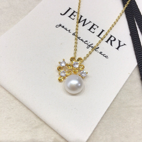 Wholesale Freshwater Pearl Necklace With Copper Accessories Flat Round And Bun Round Pearl Shapes Fashion And Minimalist Style