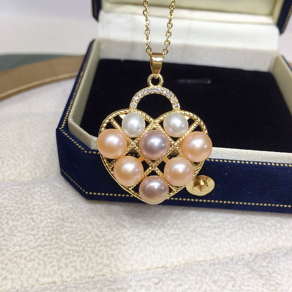 Wholesale Freshwater Pearl Necklace With Heart Pendant Copper Fashion Minimalist Style Flat Round And Bun Round Pearls