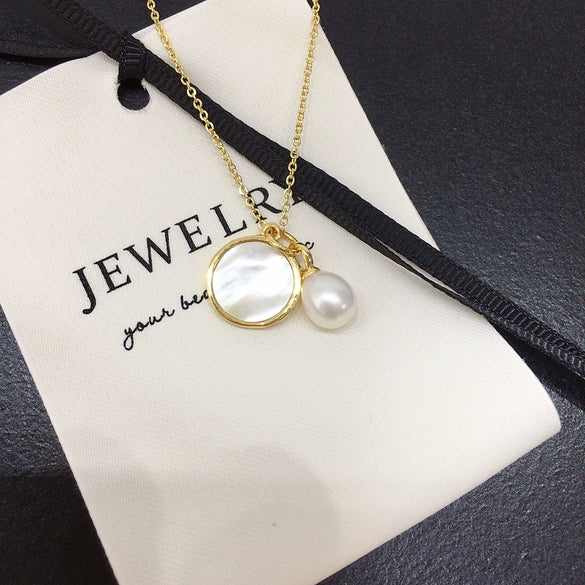Wholesale Freshwater Pearl Pendant Necklace With Copper Accessories In Rice And Droplet Shapes Minimalist Style