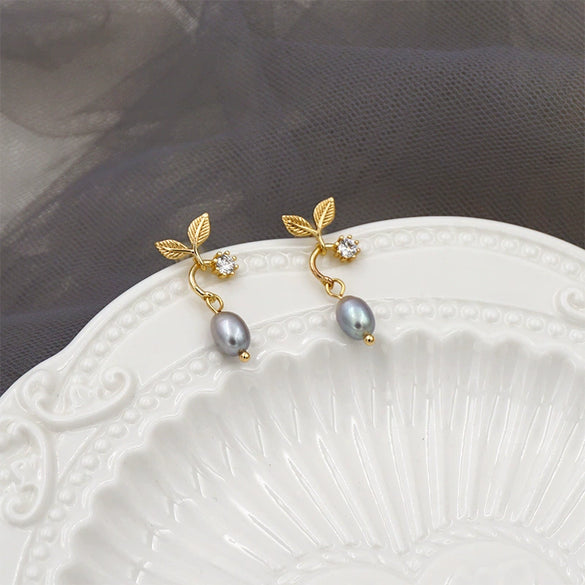 Wholesale Freshwater Pearl Retro Drop Shape Electroplated Children's Earrings