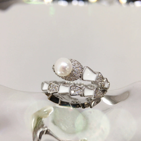 Wholesale Freshwater Pearl Ring Natural Pearl Copper With 18K Gold Plating Micro Inlaid Zircon Snake Design Women's