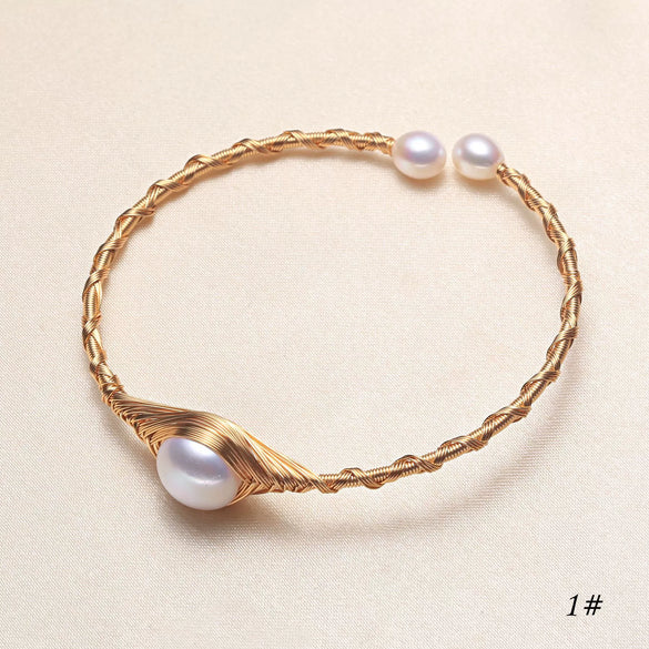 Wholesale Freshwater Pearl Women's Bracelet With Near Circle Shape And Copper Accessories