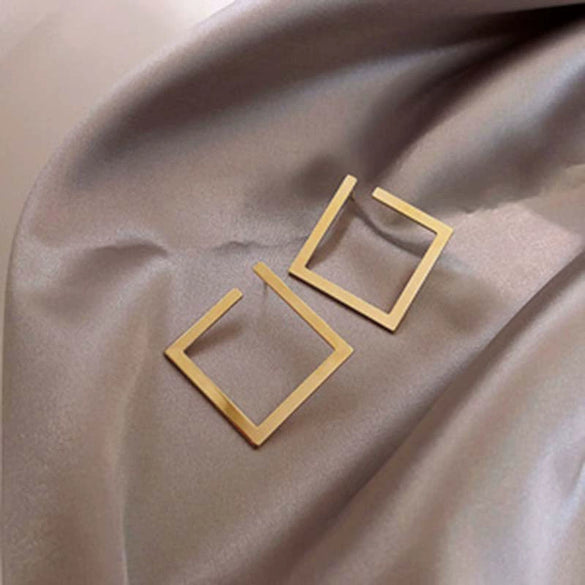 Wholesale Geometric Alloy Earrings With 925 Silver Needles And Electroplating Treatment For Women Simple Fashion Temperament