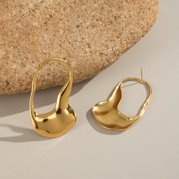 Wholesale Geometric Asymmetrical Stainless Steel Earrings For Girls With Electroplating Design