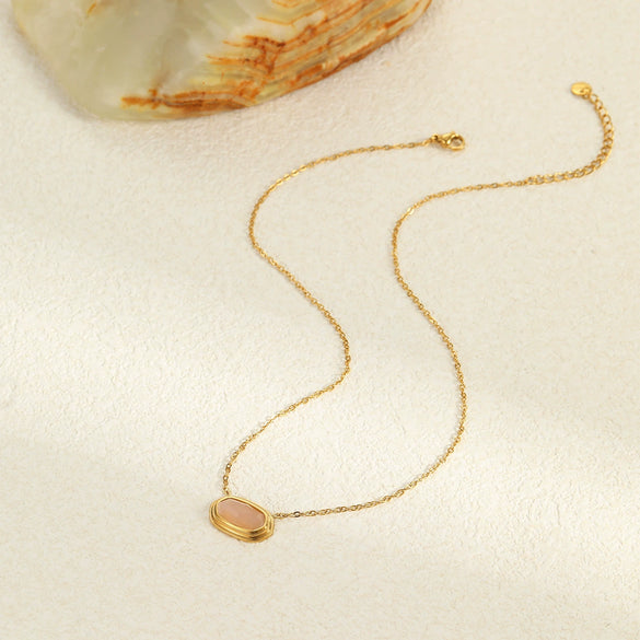 Wholesale Geometric Black Agate Inlaid Stainless Steel Necklace Pendant With 18K Gold Plated Chain For Women