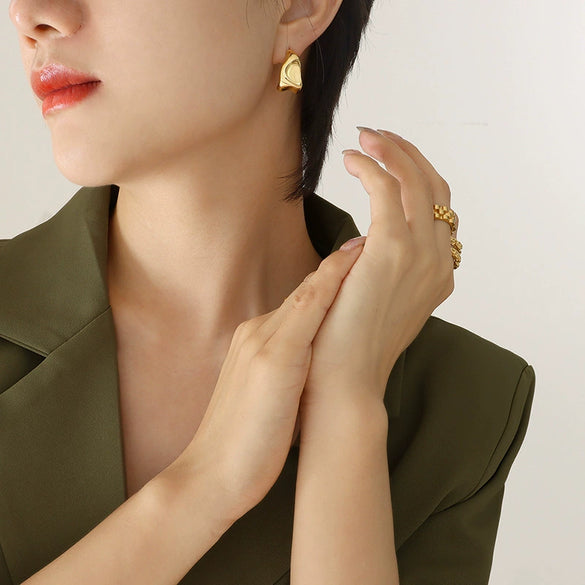 Wholesale Geometric C Shaped 316L Stainless Steel Gold Plated Earrings