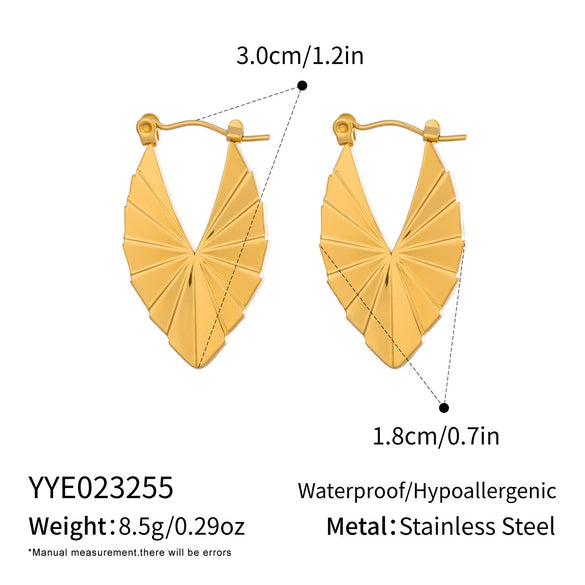 Wholesale Geometric Circular Leaf Heartshaped Titanium Steel And Stainless Steel Vacuum Real Gold Plated Earrings For Women