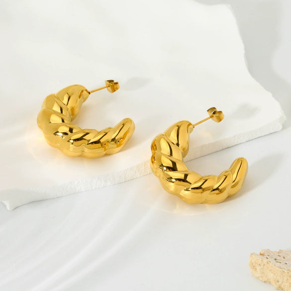 Wholesale Geometric Croissantshaped Stainless Steel 18K Gold Plated Earrings For Women