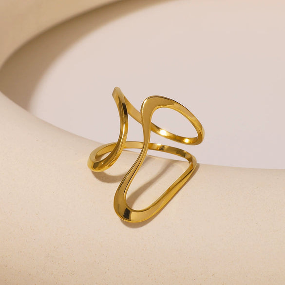 Wholesale Geometric Cut Out Asymmetric Ring In Stainless Steel With Geometric Lines And 18K Gold Plated For Women