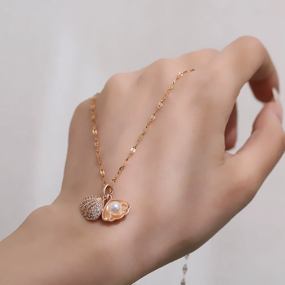 Wholesale Geometric Diamond Titanium Steel Mixed Gem Inlay Pendant Lip Chain For Women