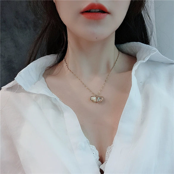 Wholesale Geometric Diamond Titanium Steel Mixed Gem Inlay Pendant Lip Chain For Women