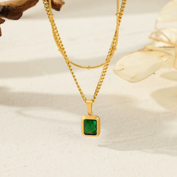 Wholesale Geometric Doublelayer Emerald Women's Stainless Steel And Titanium Steel Clavicle Necklace With Electroplating Design