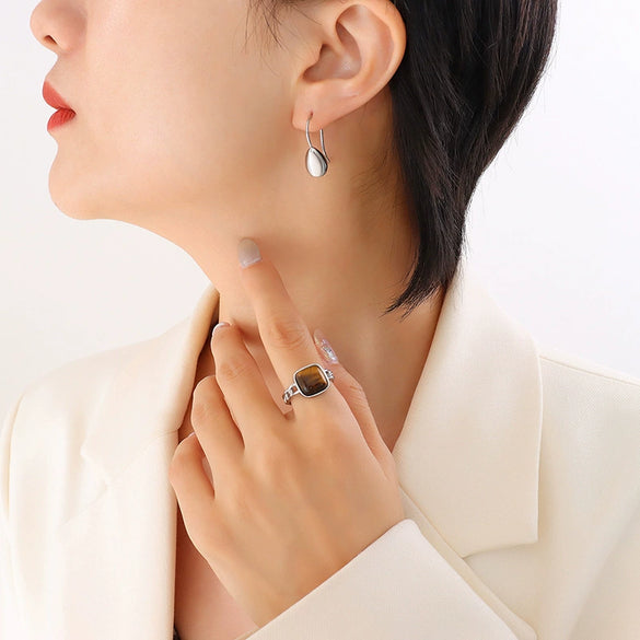 Wholesale Geometric Fashion Women's Gold Plated Titanium Steel Water Drop Earrings Ear Hook
