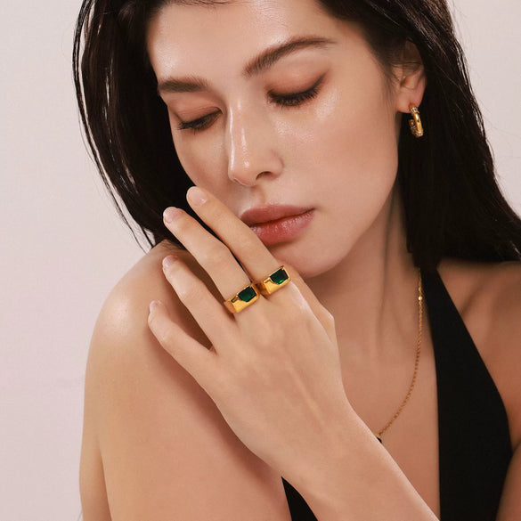 Wholesale Geometric Green Zircon Stainless Steel Electroplated Open Finger Ring For Unisex With Light Luxury Style