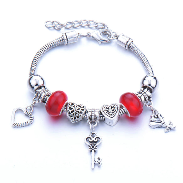 Wholesale Geometric Handmade Alloy Beaded Bracelet With Crown Pendant And Lobster Buckle For Couples