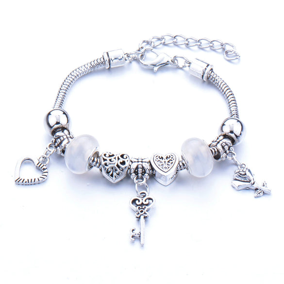 Wholesale Geometric Handmade Alloy Beaded Bracelet With Crown Pendant And Lobster Buckle For Couples