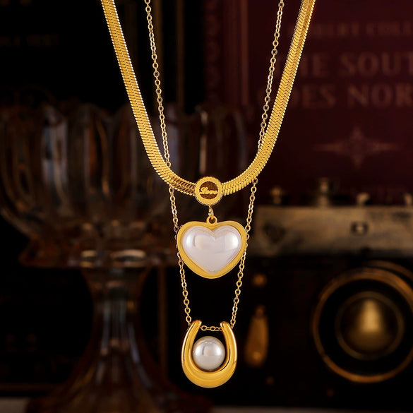 Wholesale Geometric Heart Shaped Imitation Pearl Pendant Necklace In Light Luxury Style Titanium Steel With 18K Gold Plated