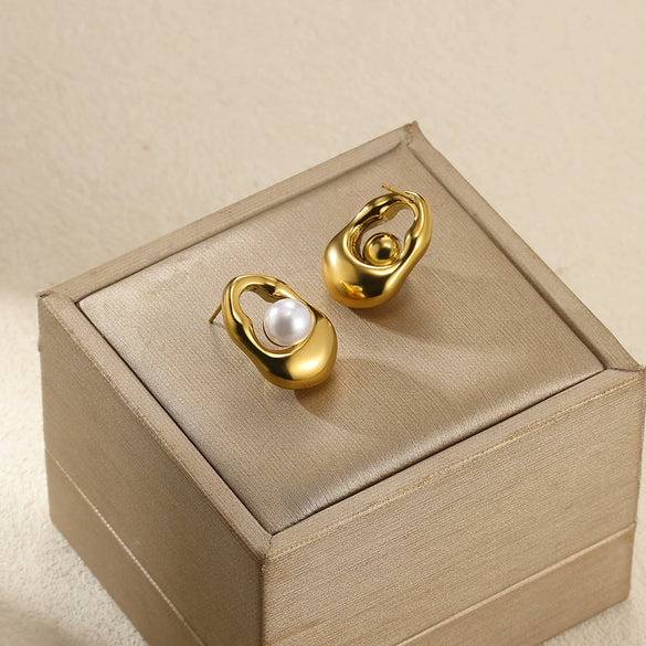 Wholesale Geometric Heartshaped Stainless Steel And Goldplated Earrings For Unisex