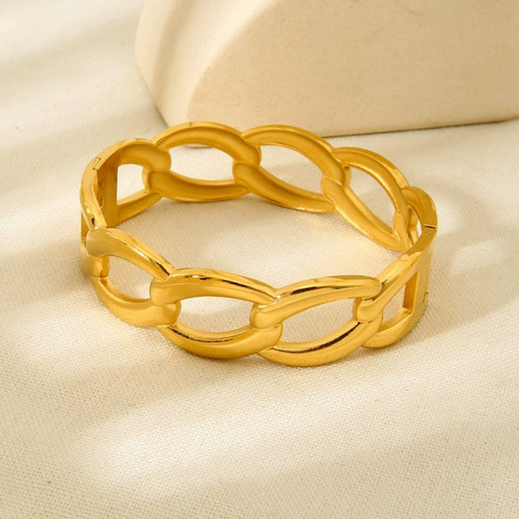 Wholesale Geometric Hollow Cross 18K Gold Plated Stainless Steel Bracelet For Women