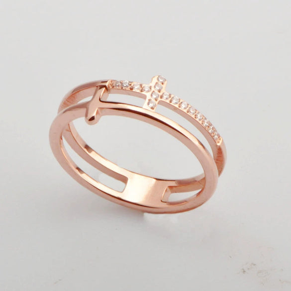 Wholesale Geometric Hollow Double Cross Titanium Steel Ring With Rose Gold Electroplating For Female Hipsters