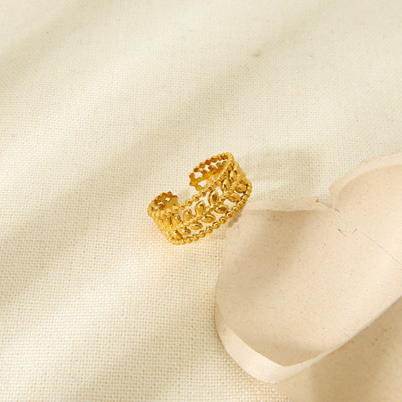Wholesale Geometric Hollow Flower Shape Gold Electroplated Stainless Steel Open Ring Jewelry For Women