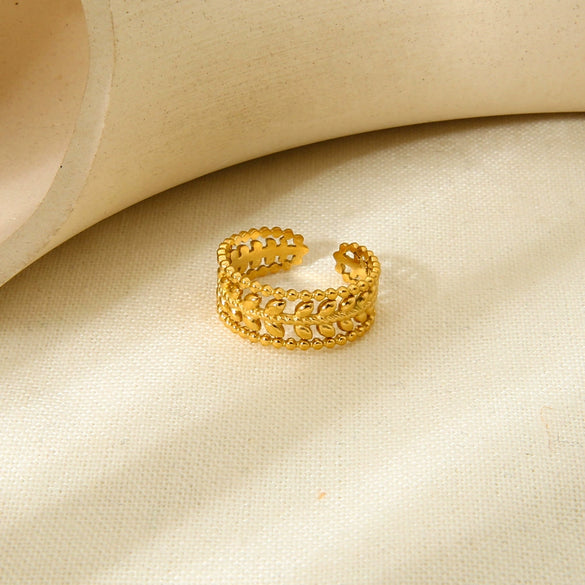 Wholesale Geometric Hollow Flower Shape Gold Electroplated Stainless Steel Open Ring Jewelry For Women