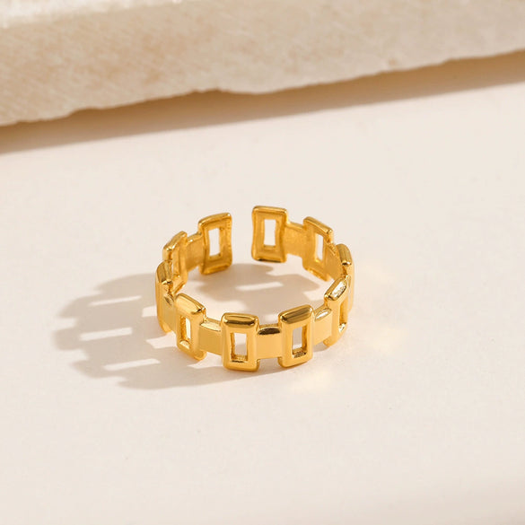 Wholesale Geometric Hollow Stainless Steel Ring For Women With Gold Plating