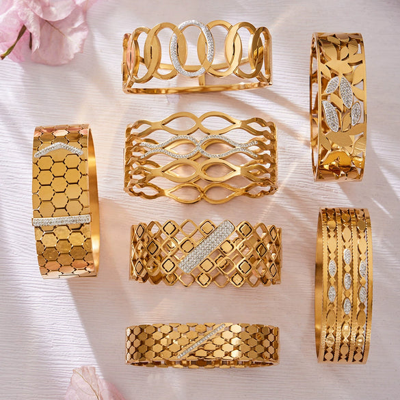 Wholesale Geometric Hollowout Microinlaid Zircon Stainless Steel Goldplated Bracelet Elegant Jewelry