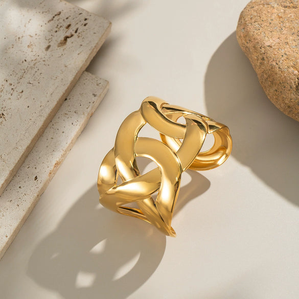 Wholesale Geometric Irregular Personality Bracelet Made Of Titanium Steel With Electroplating Processing