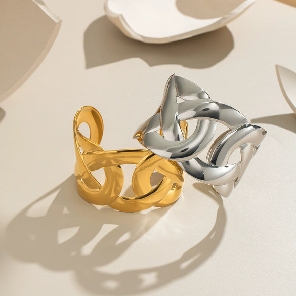 Wholesale Geometric Irregular Personality Bracelet Made Of Titanium Steel With Electroplating Processing