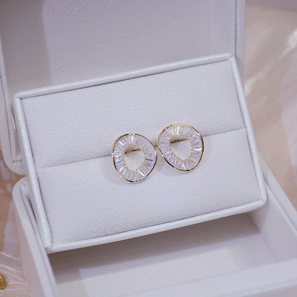 Wholesale Geometric Irregular Round Copper Zircon Earrings For Women Light Luxury Style