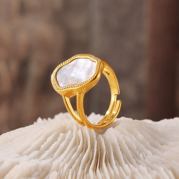 Wholesale Geometric Irregular White Seashells Ring Titanium Steel 18K Gold Plated For Women