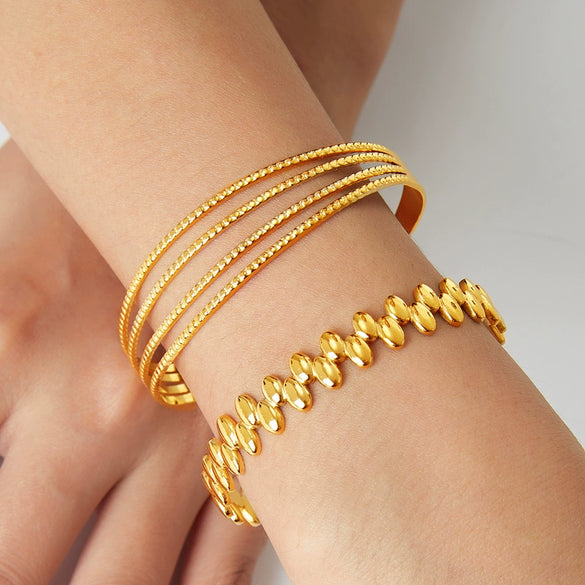 Wholesale Geometric Open Bracelet For Women 18K Gold Plated Titanium Steel Electroplated