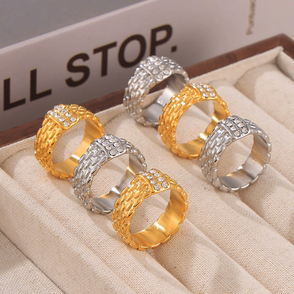 Wholesale Geometric Patterned Inlaid Woven Texture 18K True Gold Plated Titanium Steel Ring Jewelry For Women