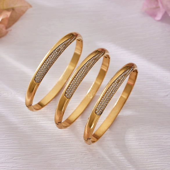 Wholesale Geometric Plain Ring Buckle Stainless Steel Goldplated Bracelet With 5A Zircon
