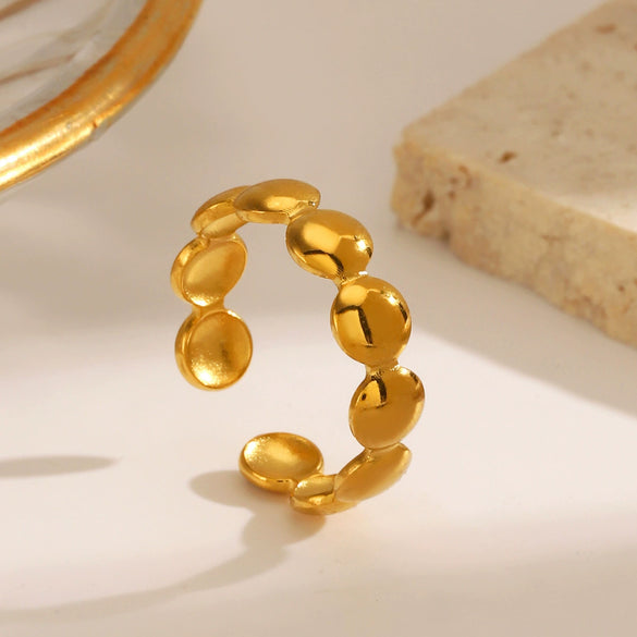 Wholesale Geometric Round Stainless Steel Ring With 18K Gold Plated Electroplating For Women