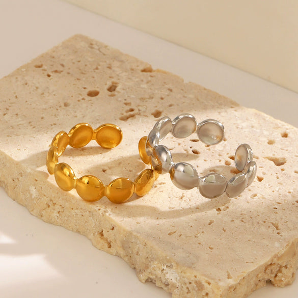 Wholesale Geometric Round Stainless Steel Ring With 18K Gold Plated Electroplating For Women