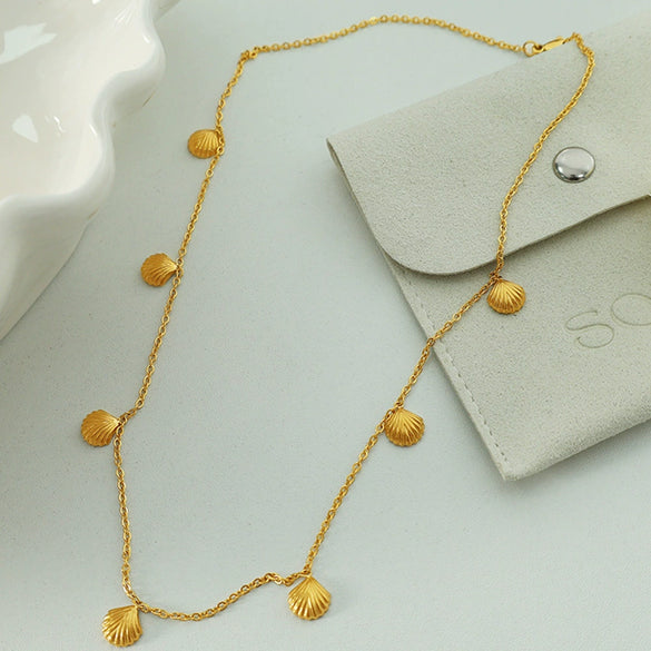 Wholesale Geometric Scallop Pendant Necklace For Women 18K Gold Plated Titanium Steel Jewelry