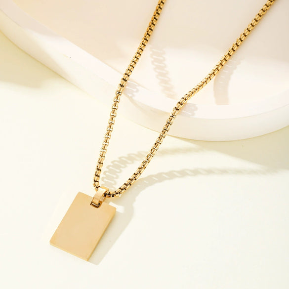 Wholesale Geometric Stainless Steel And Pearl Pendant Necklace With Electroplating