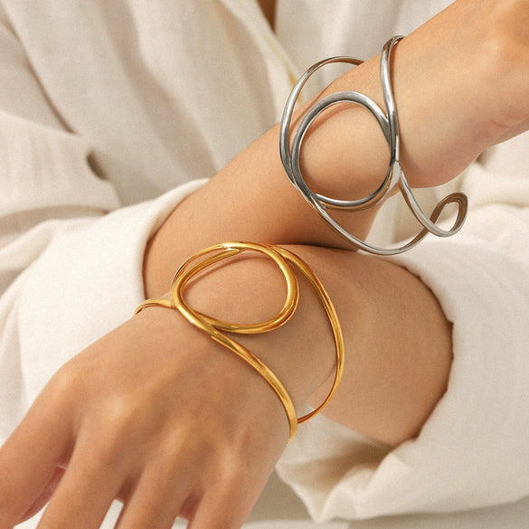 Wholesale Geometric Stainless Steel Electroplated Bracelet For Women Highend Jewelry