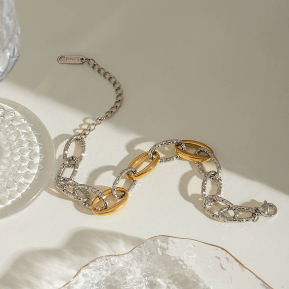 Wholesale Geometric Stainless Steel Electroplated Gold And Silver Color Stitching Hammer Thick Chain Bracelet For Women