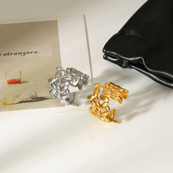 Wholesale Geometric Stainless Steel Electroplated Hollow Leaf Ring For Women Fashion Accessory