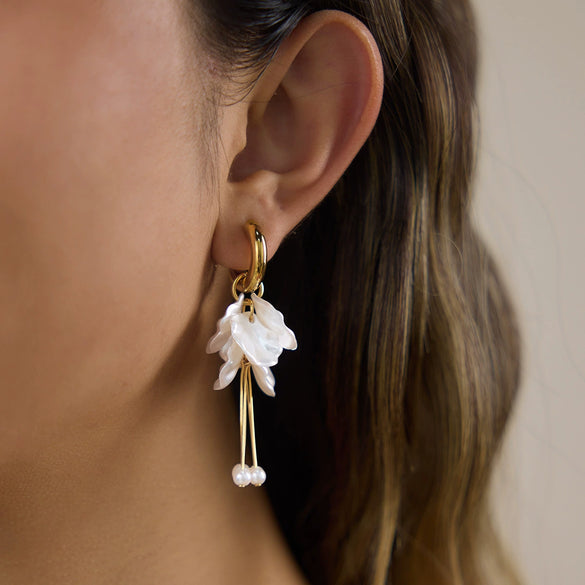 Wholesale Geometric Stainless Steel Electroplated Plants Flowers Style Tassel Earrings For Women