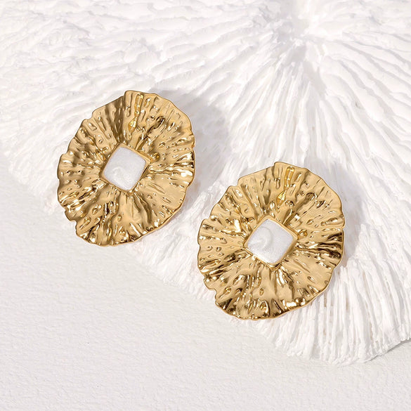 Wholesale Geometric Stainless Steel Electroplated Stud Earrings For Women With Retro Design
