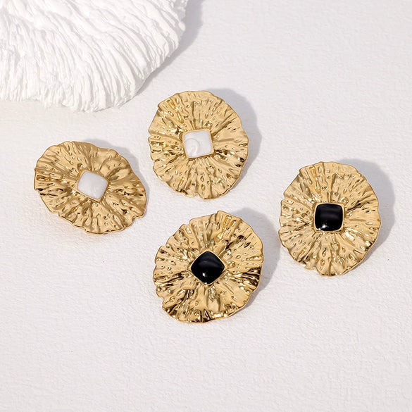 Wholesale Geometric Stainless Steel Electroplated Stud Earrings For Women With Retro Design