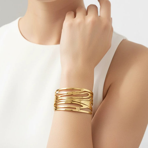 Wholesale Geometric Stainless Steel Hydraulic Pressure Hollowout Open Bracelet